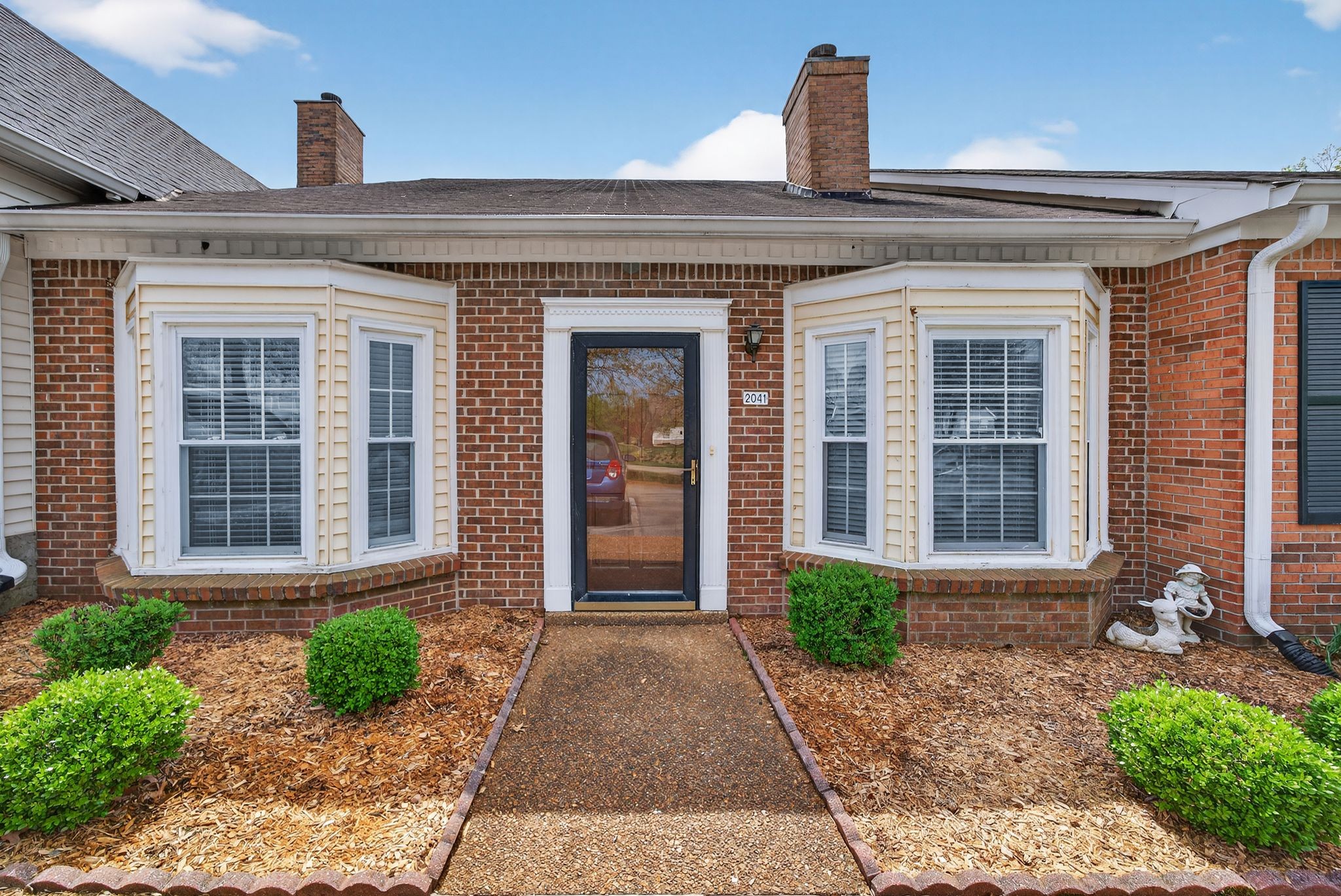 2041 Union Place Columbia, TN 38401 - Photo 1 of 24 front view of a house