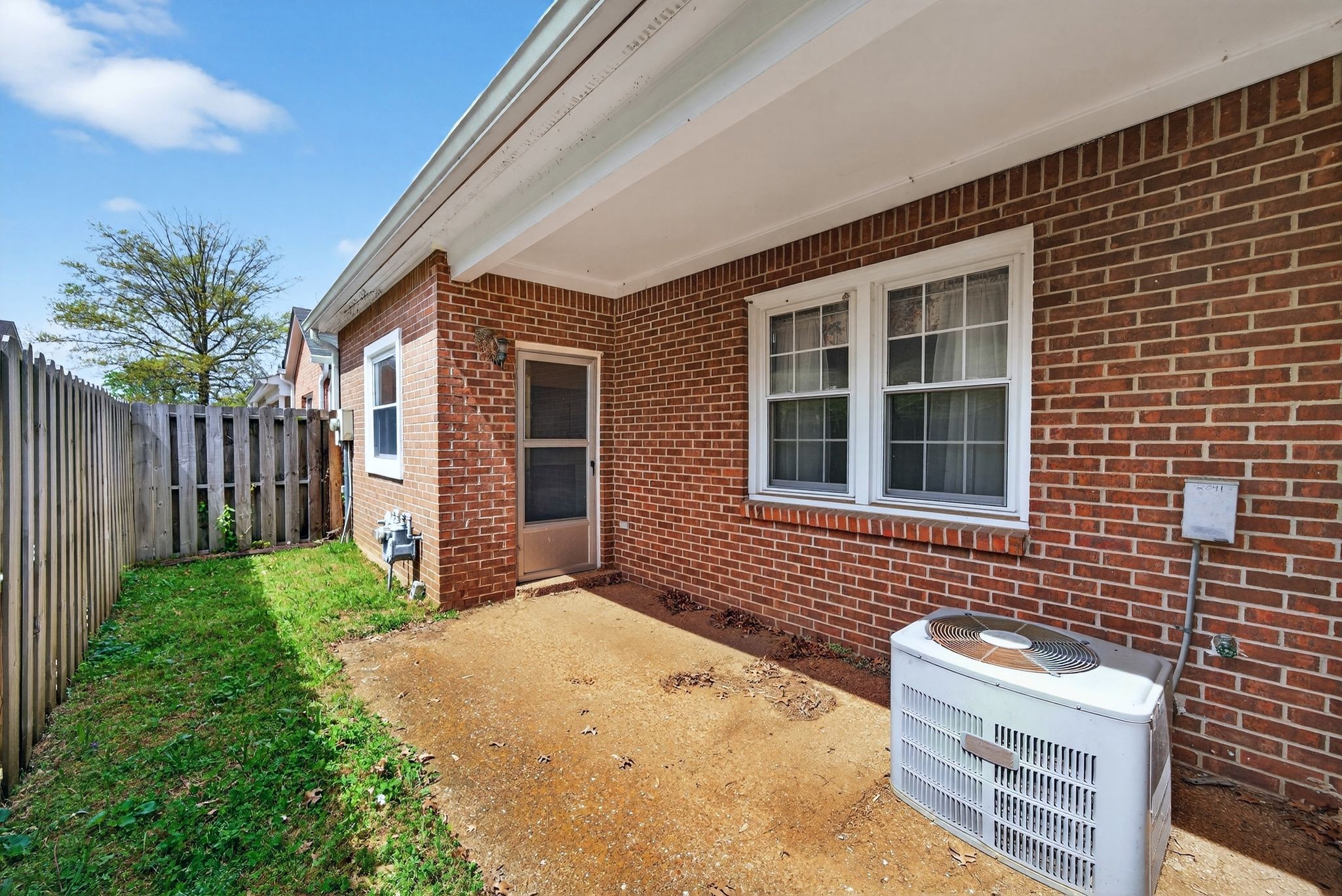 2041 Union Place Columbia, TN 38401 - Photo 20 of 24 a front view of a house with a yard