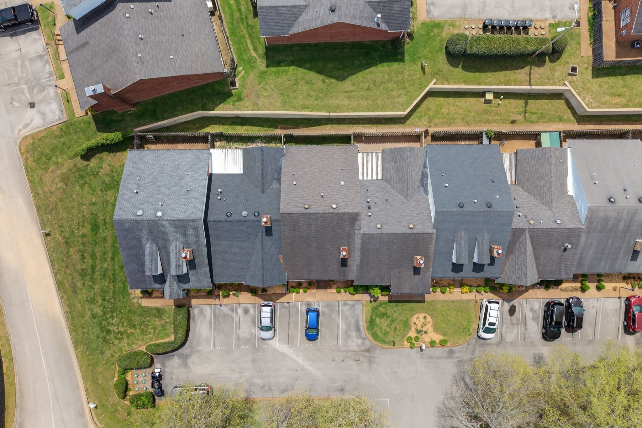 2041 Union Place Columbia, TN 38401 - Photo 23 of 24 an aerial view of a house with garden space and a patio