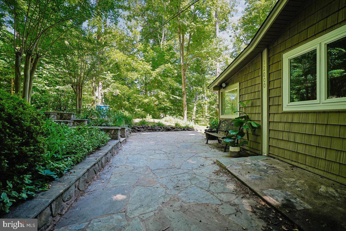 12000 Mente Road Manassas, VA 20112 - Photo 12 of 30 Stone Patio