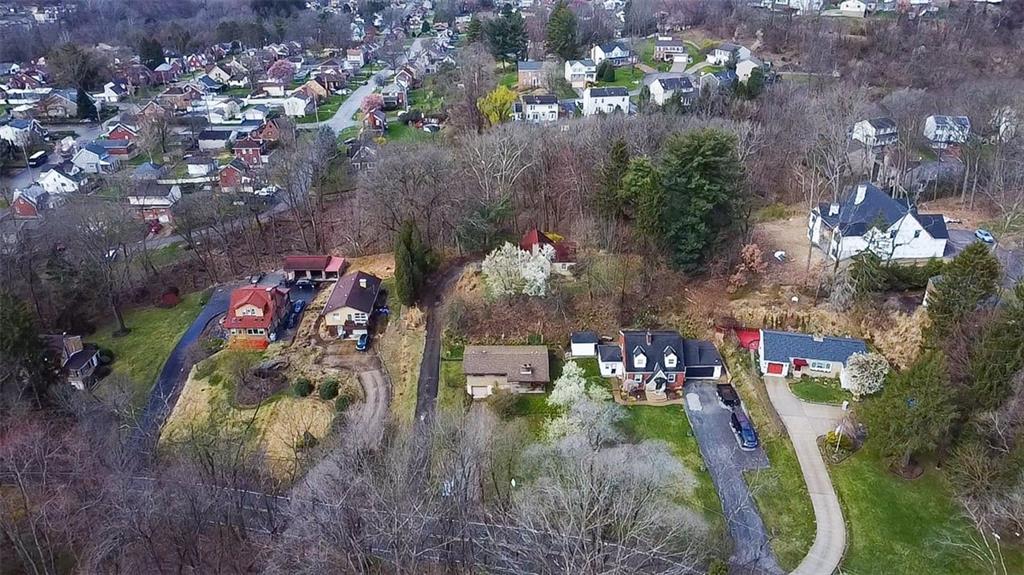 1041 Anderson Road Pittsburgh, PA 15209 - Photo 38 of 41 an aerial view of multiple house