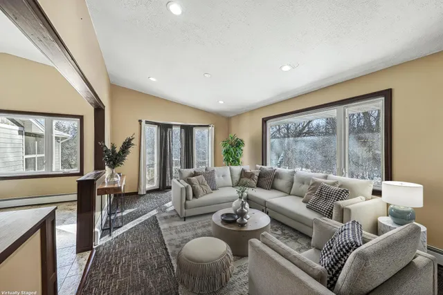 $850,000 | 28800 Woodland Trail, New Prague, MN 56071