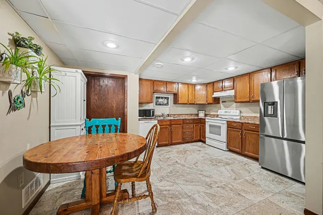 $850,000 | 28800 Woodland Trail, New Prague, MN 56071