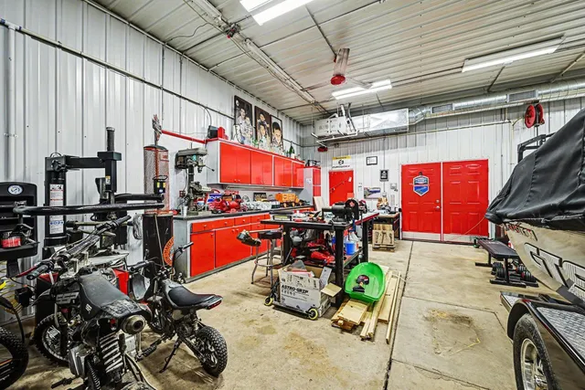 $850,000 | 28800 Woodland Trail, New Prague, MN 56071