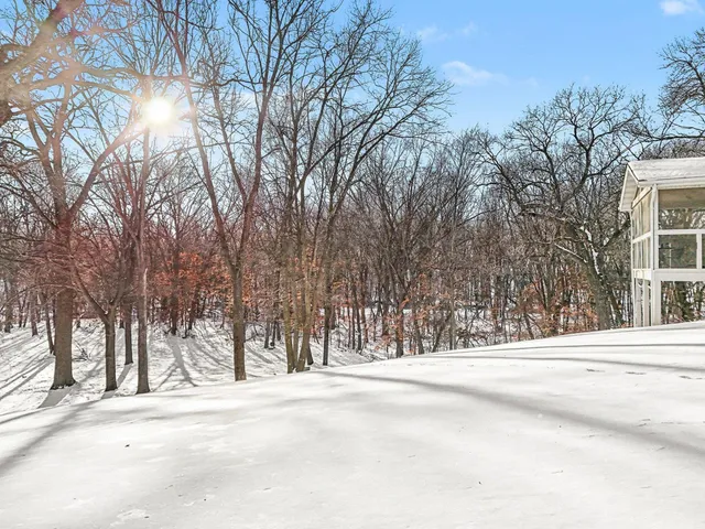 $850,000 | 28800 Woodland Trail, New Prague, MN 56071