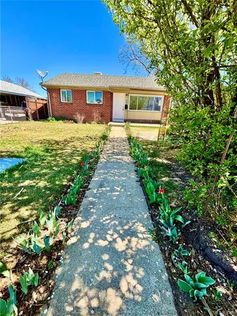 $2,295 | 3556 Fairfax Street, Denver, CO 80207