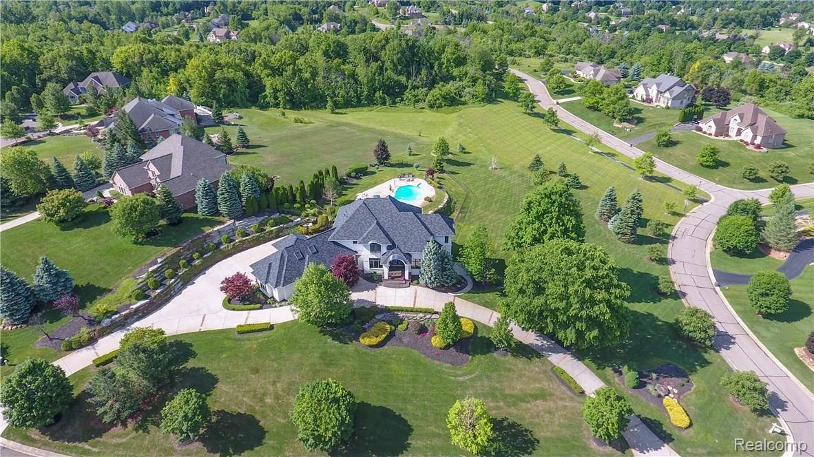 7821 High Ridge Court Clarkston, MI 48348 - Photo 2 of 47 Set on 1.63 Acres with Panoramic Views