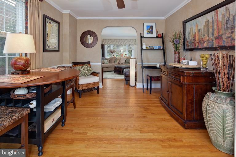 418 Overbrook Road Baltimore, MD 21212 - Photo 18 of 30 a living room with furniture and a clock