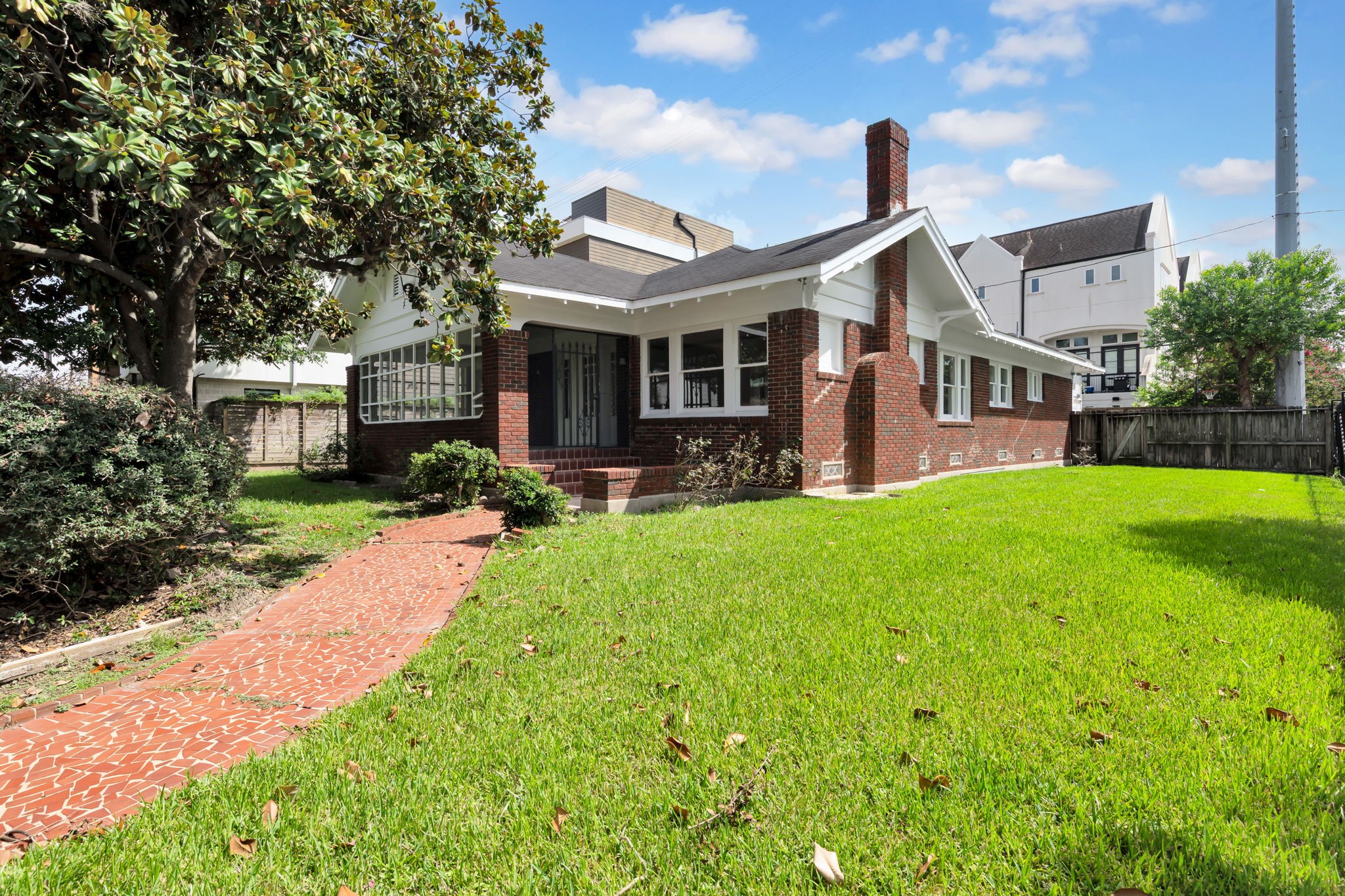 1702 Ruth Street Houston, TX 77004 - Photo 2 of 15 Gallery Image 2