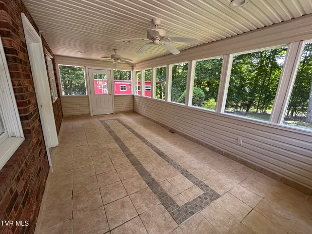 $468,000 | 9690 White Oak Road, Wise, VA 24293