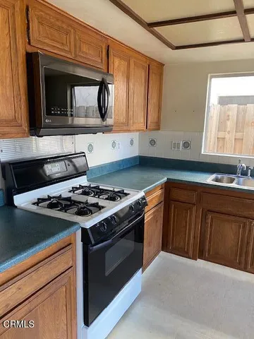 $2,050,000 | 2800 Bayshore Avenue, Ventura, CA 93001