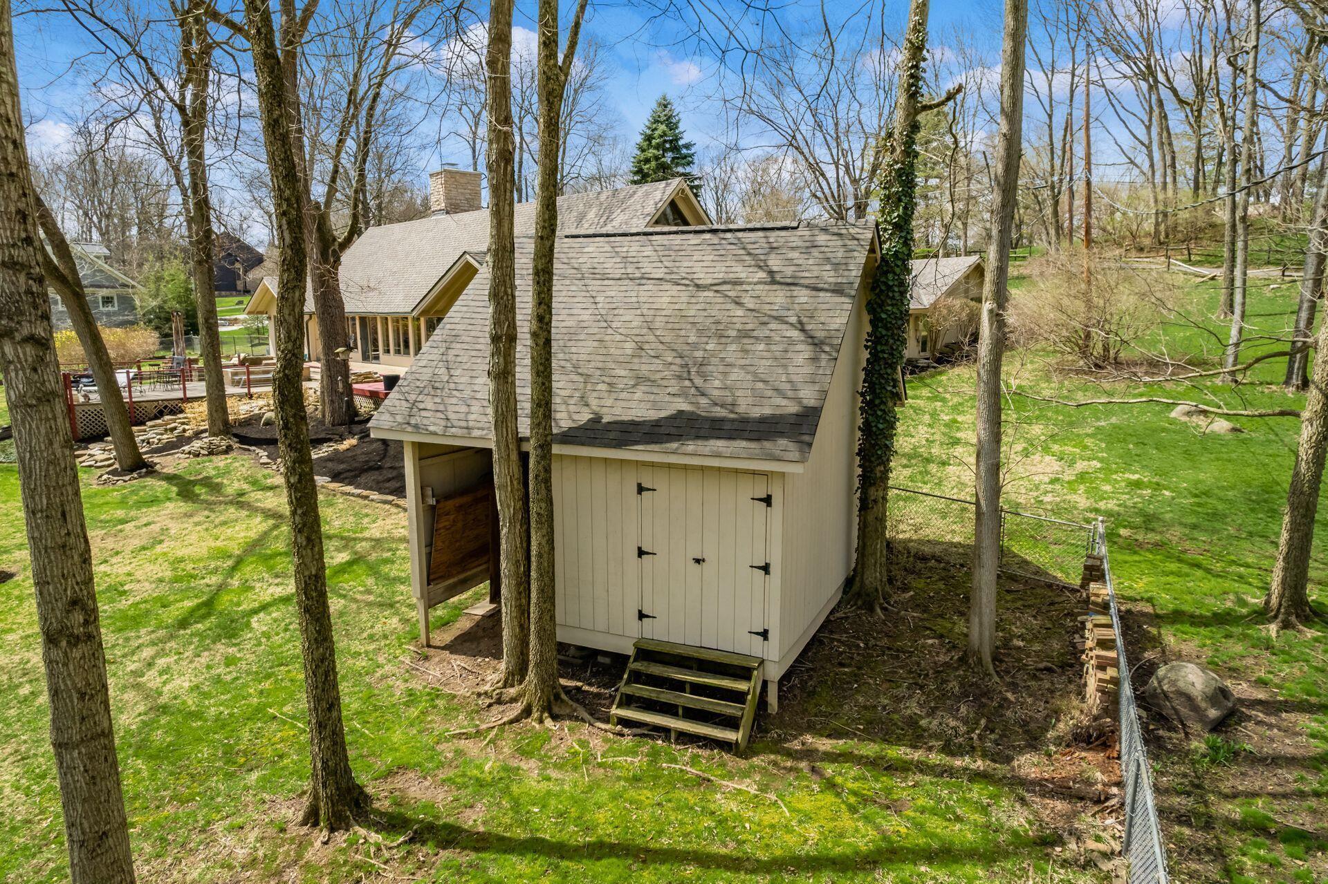 3996 Old Poste Road Columbus, OH 43221 - Photo 72 of 85 3996 The Old Poste Road