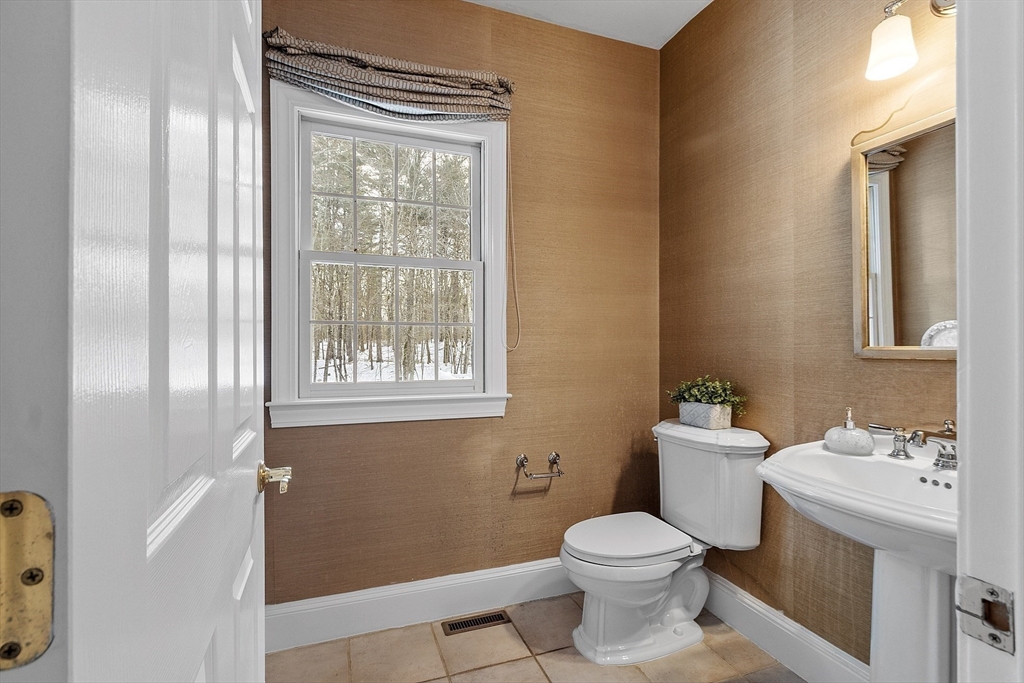 840-1 Old Rd To 9 Acre Corner Concord, MA 01742 - Photo 17 of 42