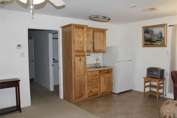 $850 | 9103 Pine Lane, Magnolia, TX 77354