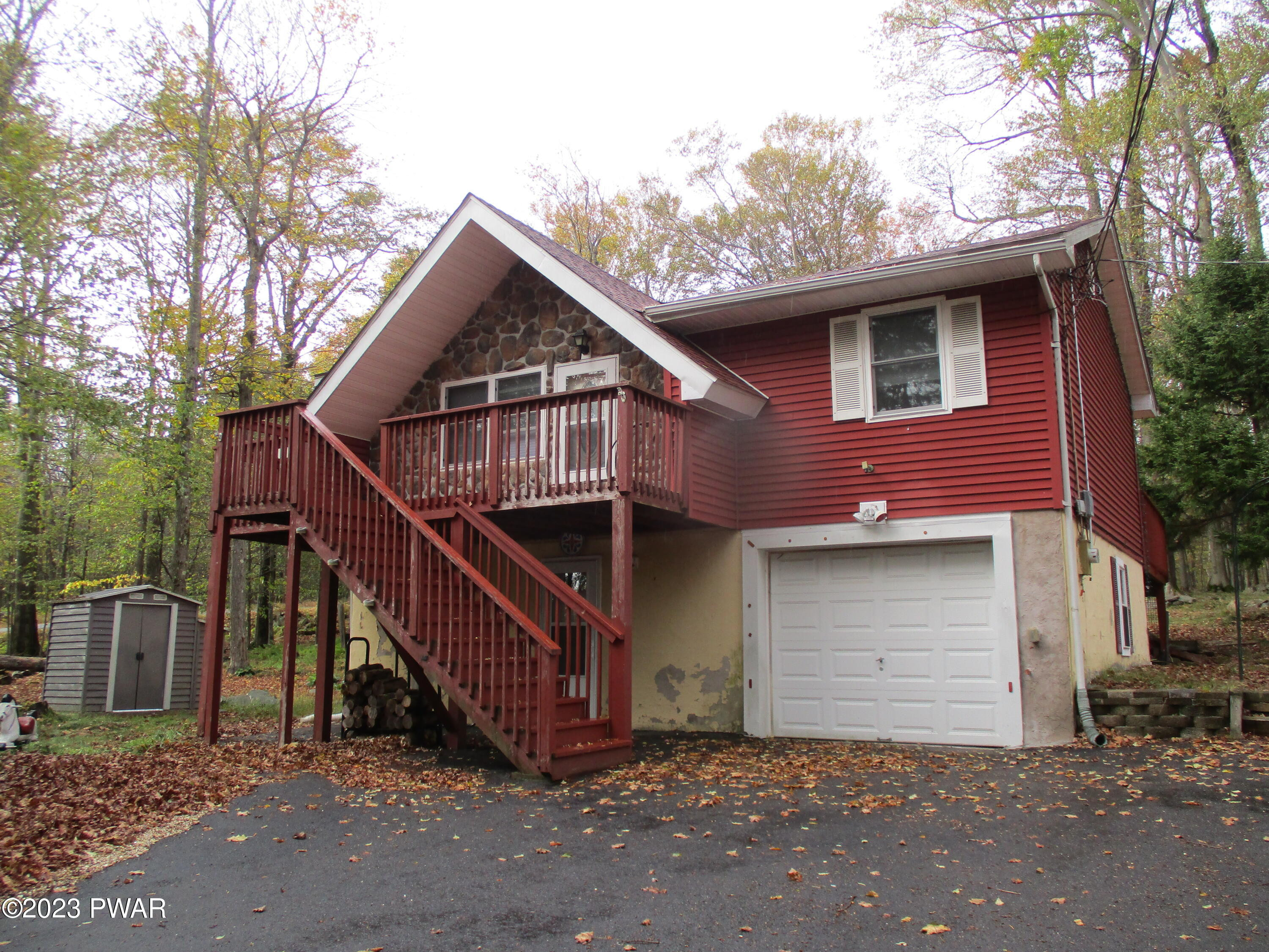 1068 Middle Ridge Drive Newfoundland, PA 18445 - Photo 1 of 19