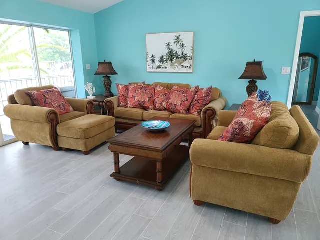 $4,250 | 14 South Exuma Road, Key Largo, FL 33037