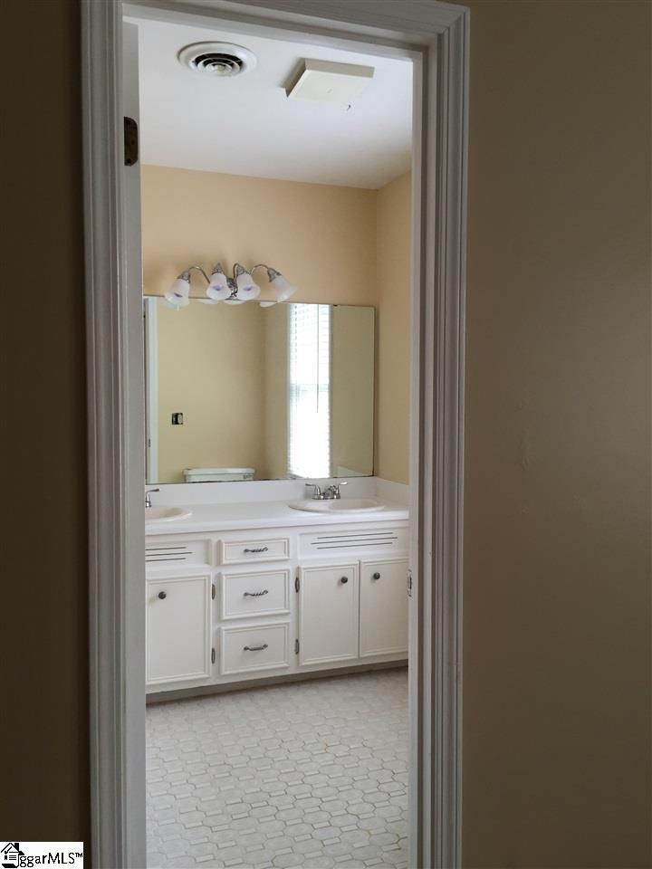 114 Sun Meadow Road Greer, SC 29650 - Photo 16 of 27 Gallery Image 16