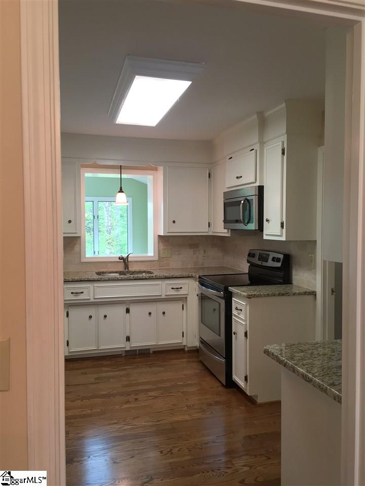 114 Sun Meadow Road Greer, SC 29650 - Photo 9 of 27 Gallery Image 9
