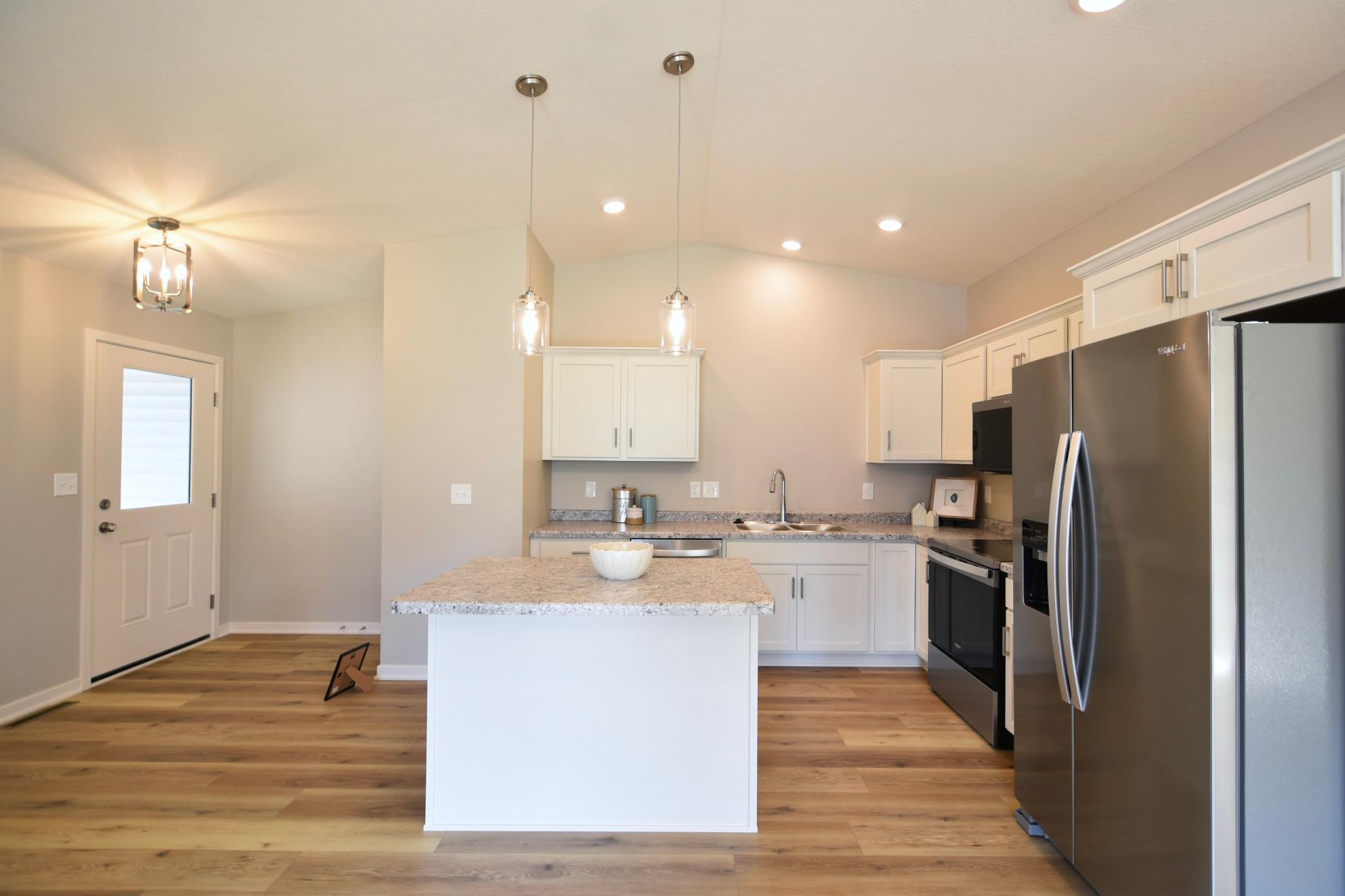 2049 East 20th Street Zumbrota, MN 55992 - Photo 20 of 33