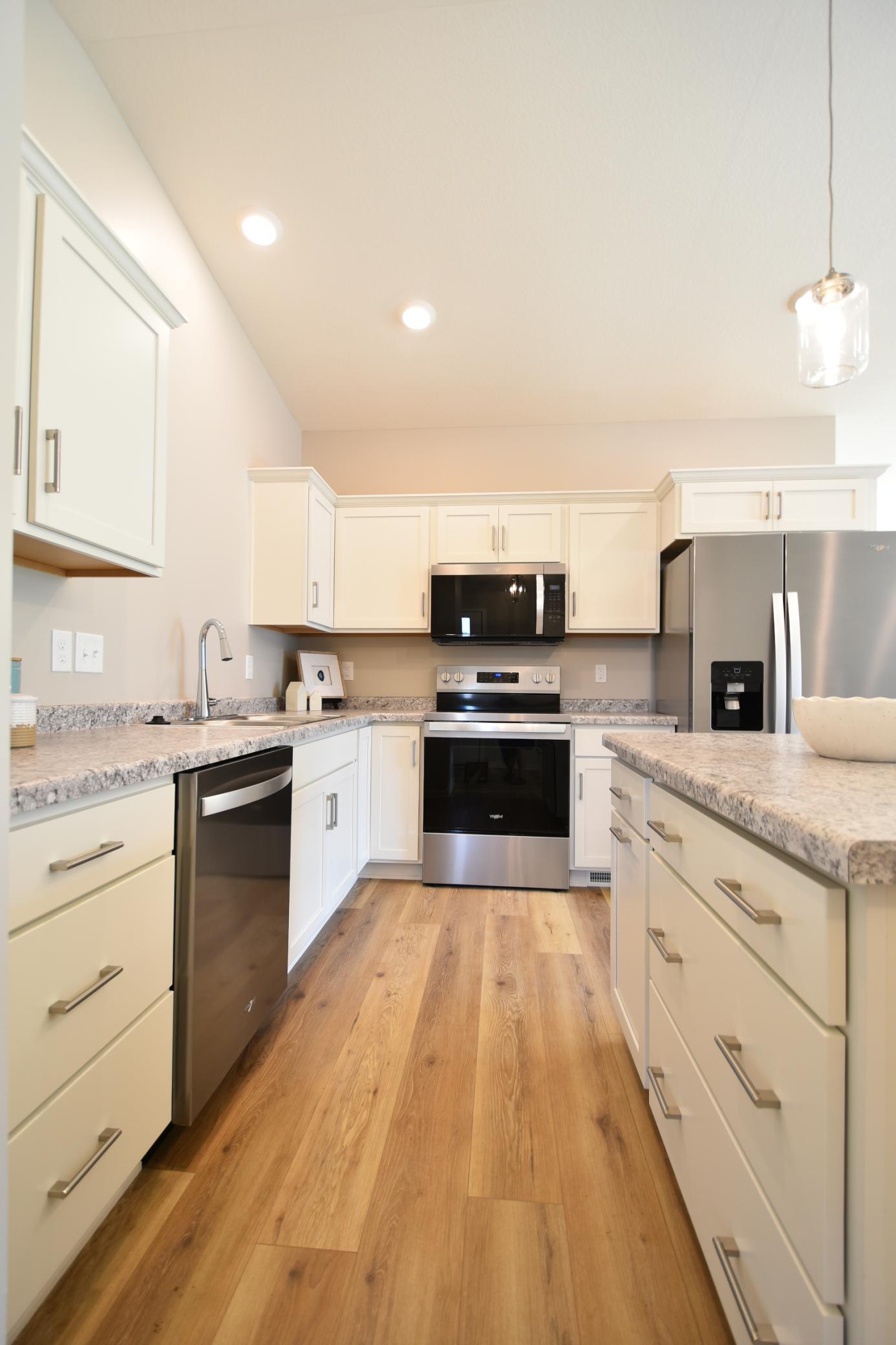 2049 East 20th Street Zumbrota, MN 55992 - Photo 22 of 33