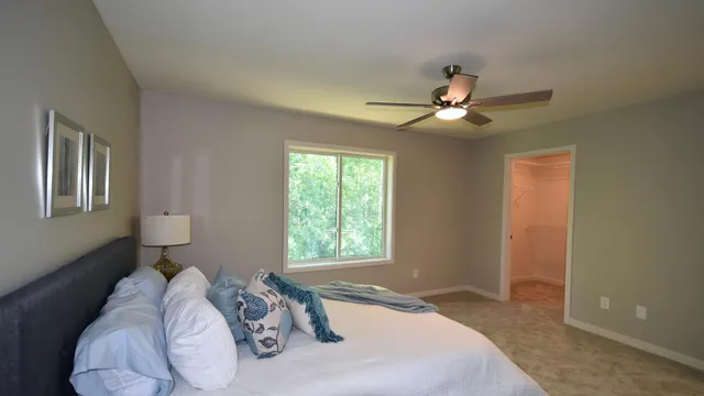 $309,900 | 2049 East 20th Street, Zumbrota, MN 55992