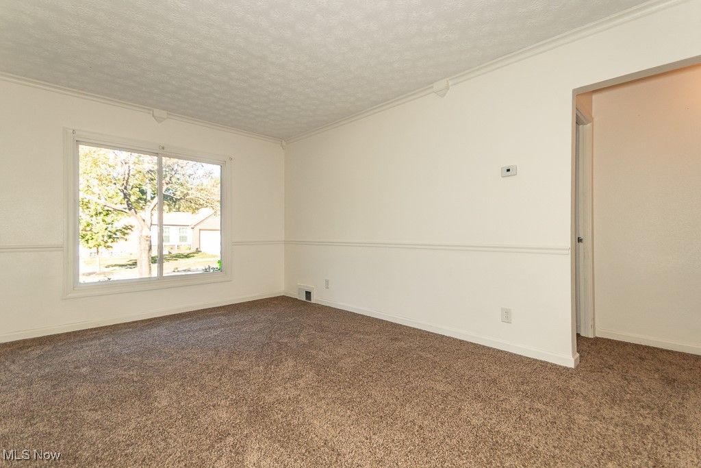 22151 Hadden Road Euclid, OH 44117 - Photo 5 of 38 Gallery Image 5