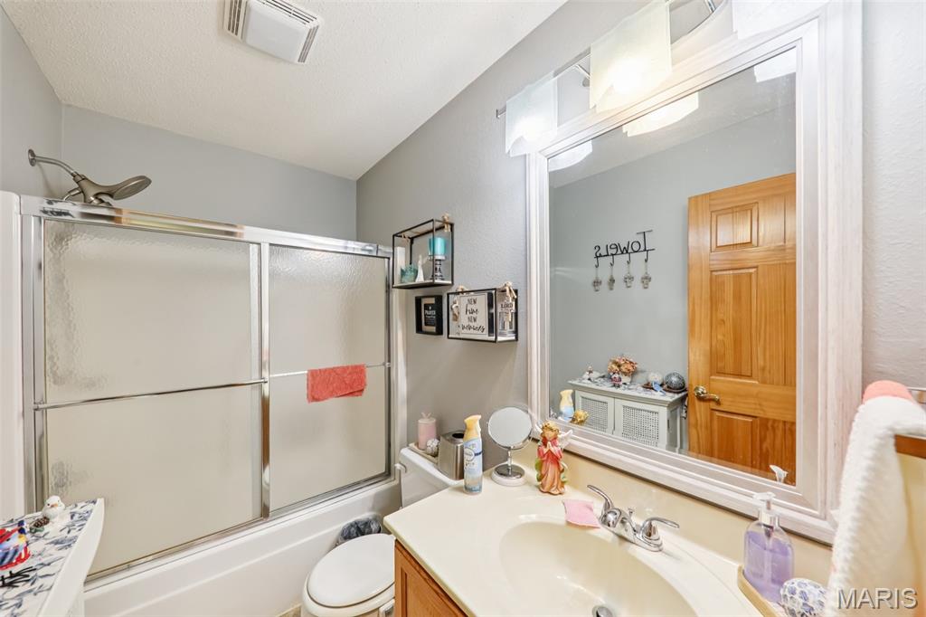 2266 Calgary Drive Shiloh, IL 62221 - Photo 20 of 24 Gallery Image 20