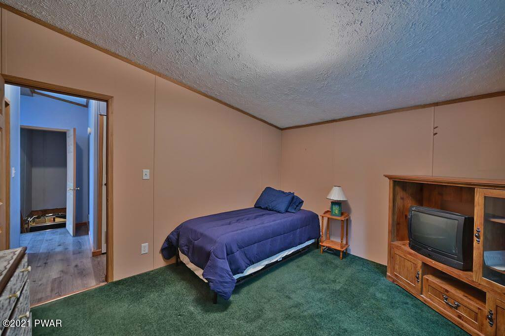 33 Oakview Lane Waymart, PA 18472 - Photo 52 of 65