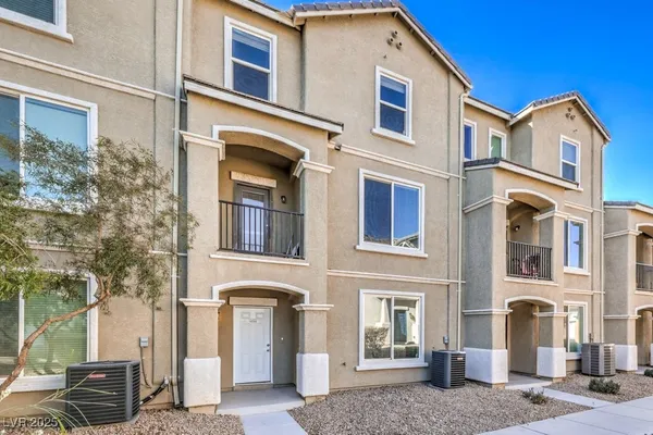 $1,900 | 4516 Townwall Street, Las Vegas, NV 89115