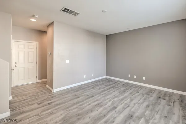 $1,900 | 4516 Townwall Street, Las Vegas, NV 89115