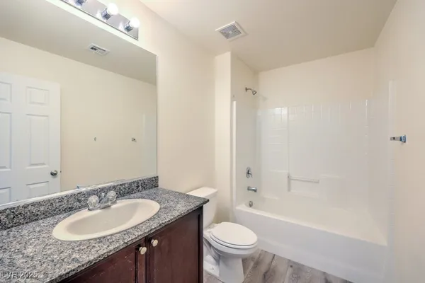 $1,900 | 4516 Townwall Street, Las Vegas, NV 89115