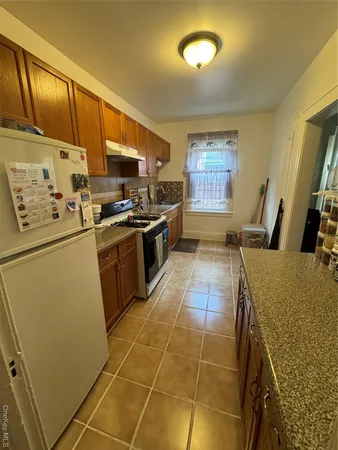 $3,800 | 69-22 64th Place | Ridgewood