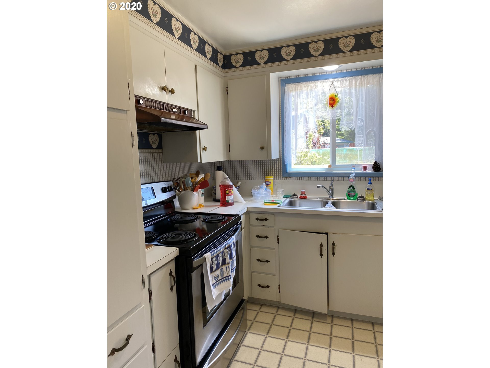 2284 17th Street Florence, OR 97439 - Photo 11 of 32