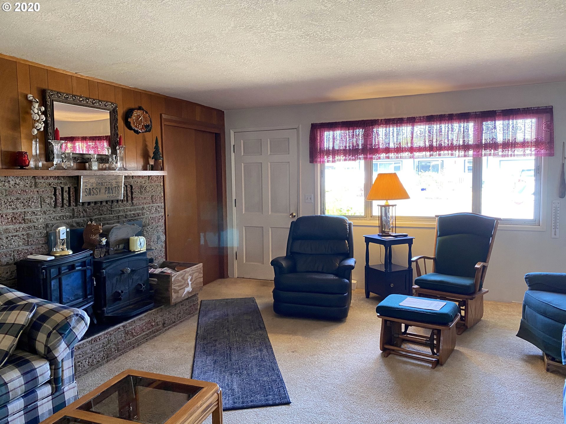 2284 17th Street Florence, OR 97439 - Photo 5 of 32