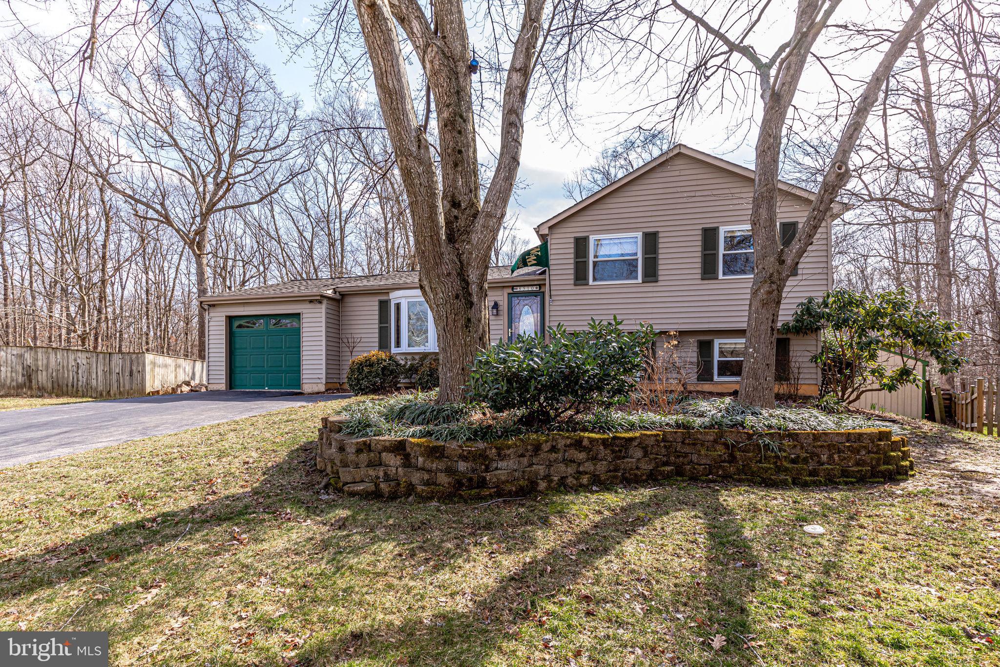 8510 Rippled Creek Court Springfield, VA 22153 - Photo 4 of 29 Gallery Image 4