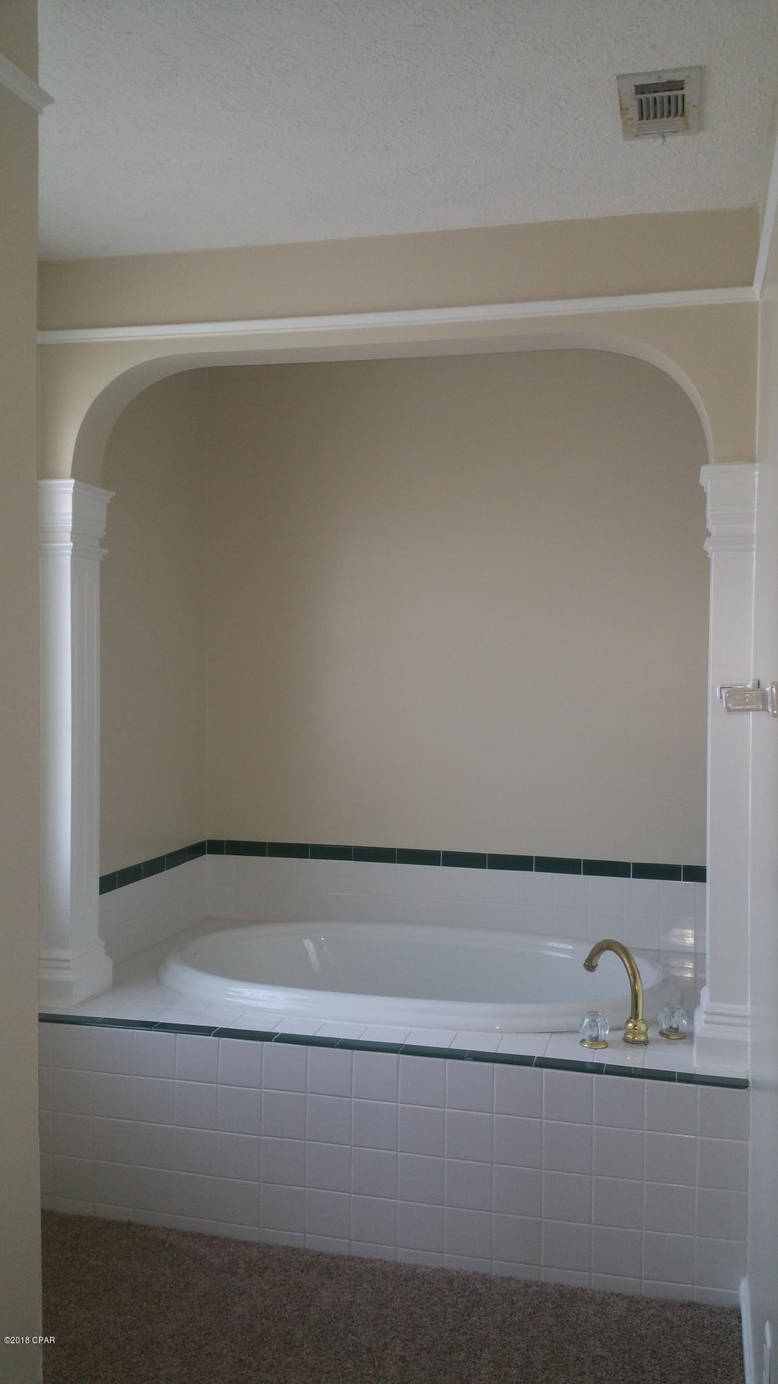 2002 Sutherland Road Lynn Haven, FL 32444 - Photo 24 of 34 Gallery Image 24