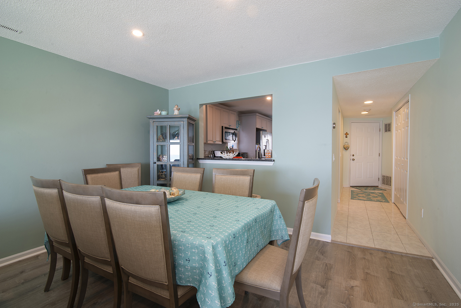 1 Mansfield Grove Road, Unit 306 East Haven, CT 06512 - Photo 11 of 31 a view of a dining room with furniture