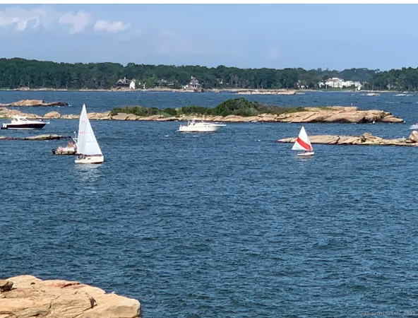 $548,500 | 1 Mansfield Grove Road, Unit 306, East Haven, CT 06512