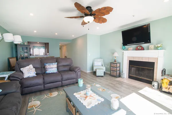 $548,500 | 1 Mansfield Grove Road, Unit 306, East Haven, CT 06512