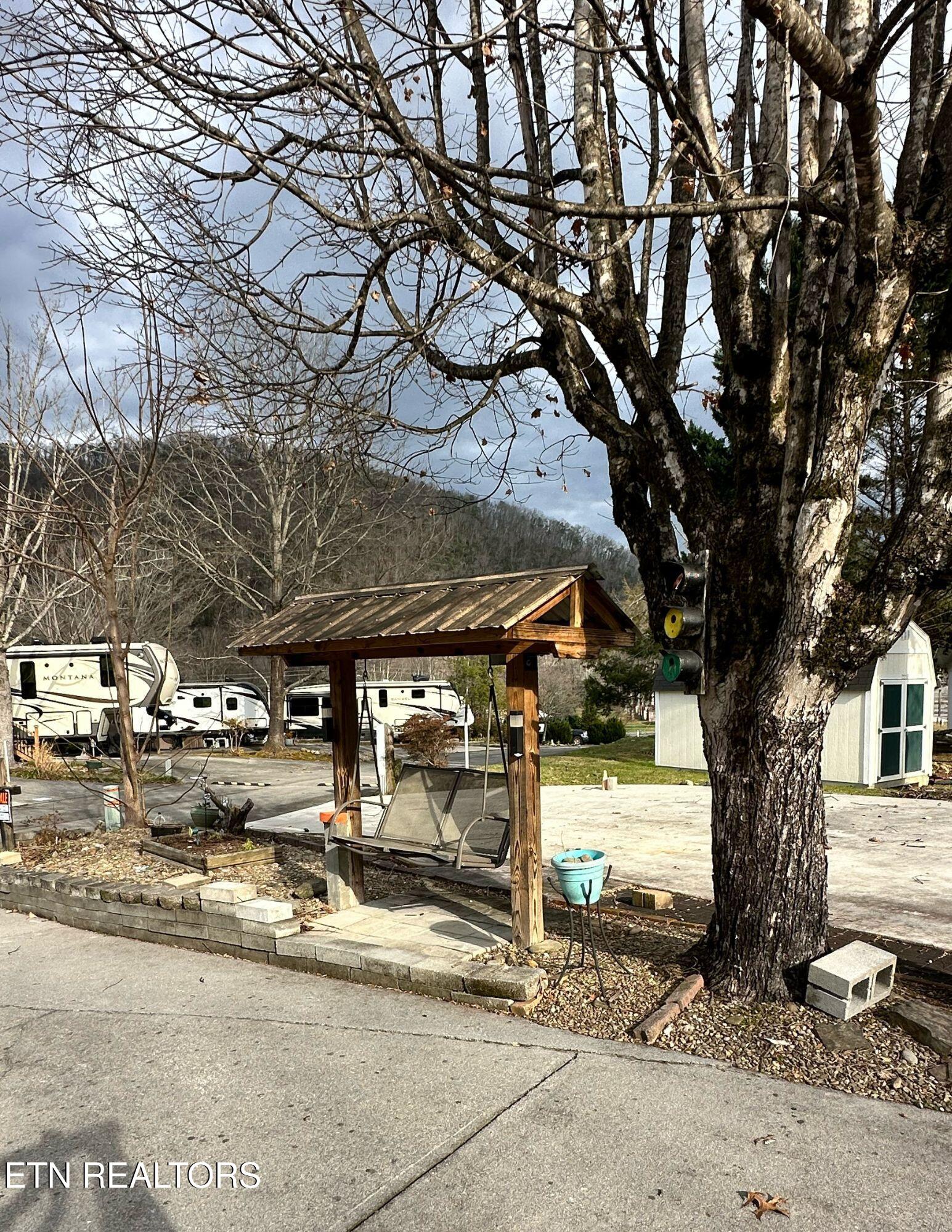 196 Highway 73 Townsend Tn 37882 Townsend, TN 37882 - Photo 4 of 9 2