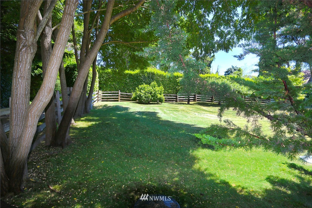 23135 Kingsbury Road Southwest Vashon, WA 98070 - Photo 11 of 25 Gallery Image 11