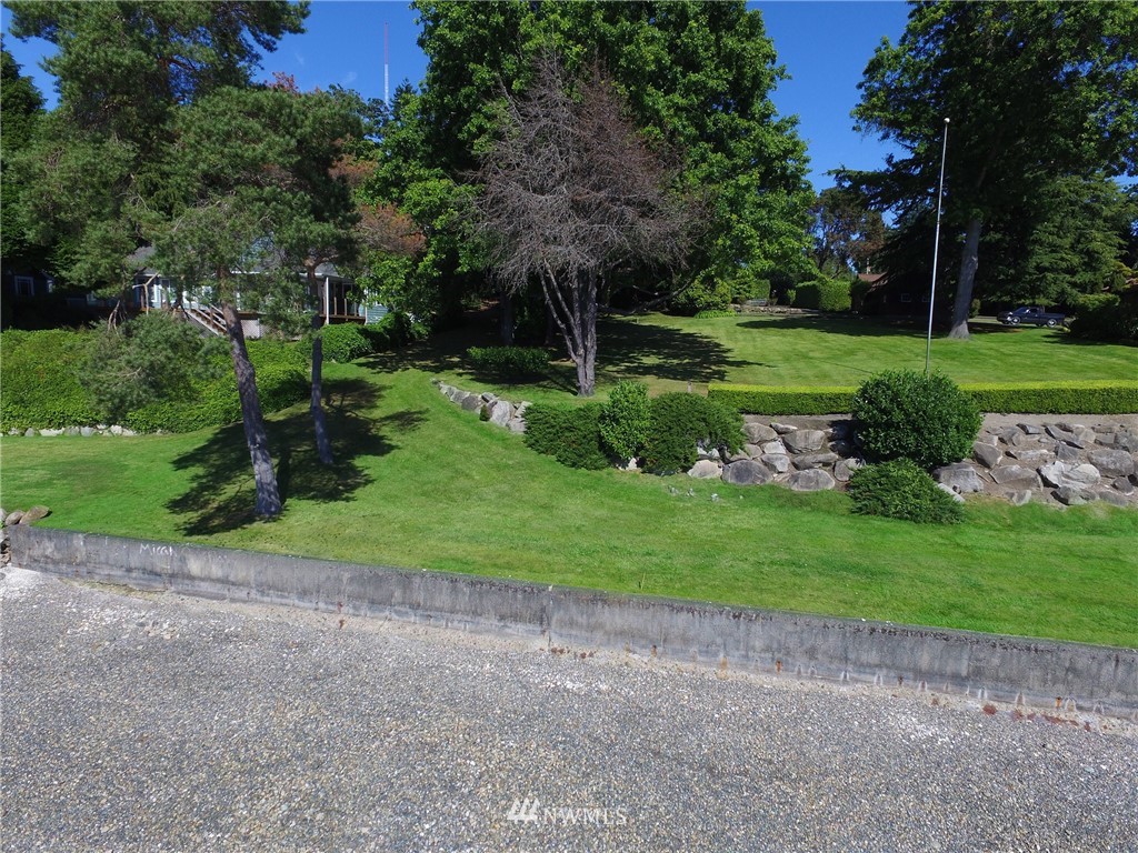 23135 Kingsbury Road Southwest Vashon, WA 98070 - Photo 20 of 25 Gallery Image 20