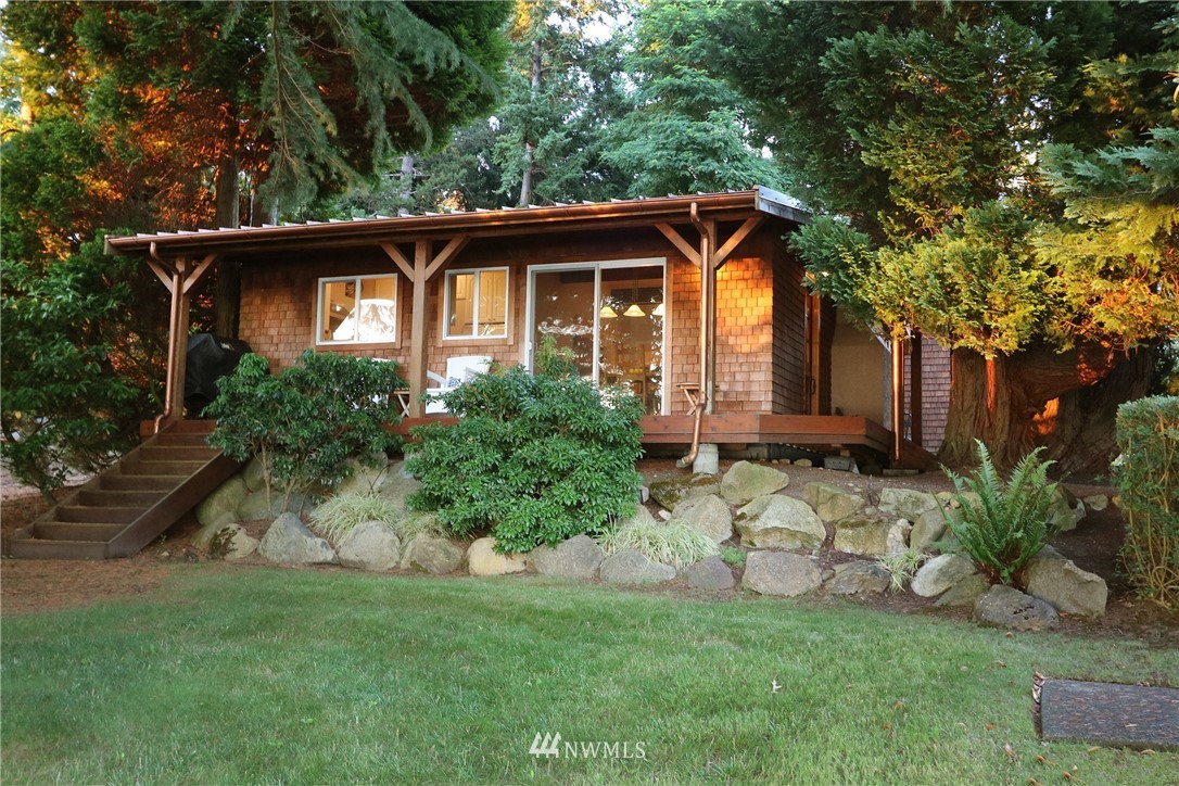 23135 Kingsbury Road Southwest Vashon, WA 98070 - Photo 21 of 25 Gallery Image 21