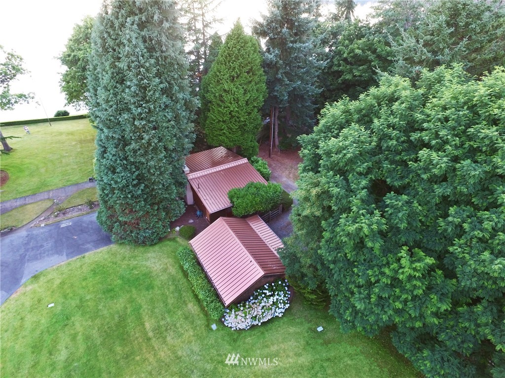 23135 Kingsbury Road Southwest Vashon, WA 98070 - Photo 23 of 25 Gallery Image 23
