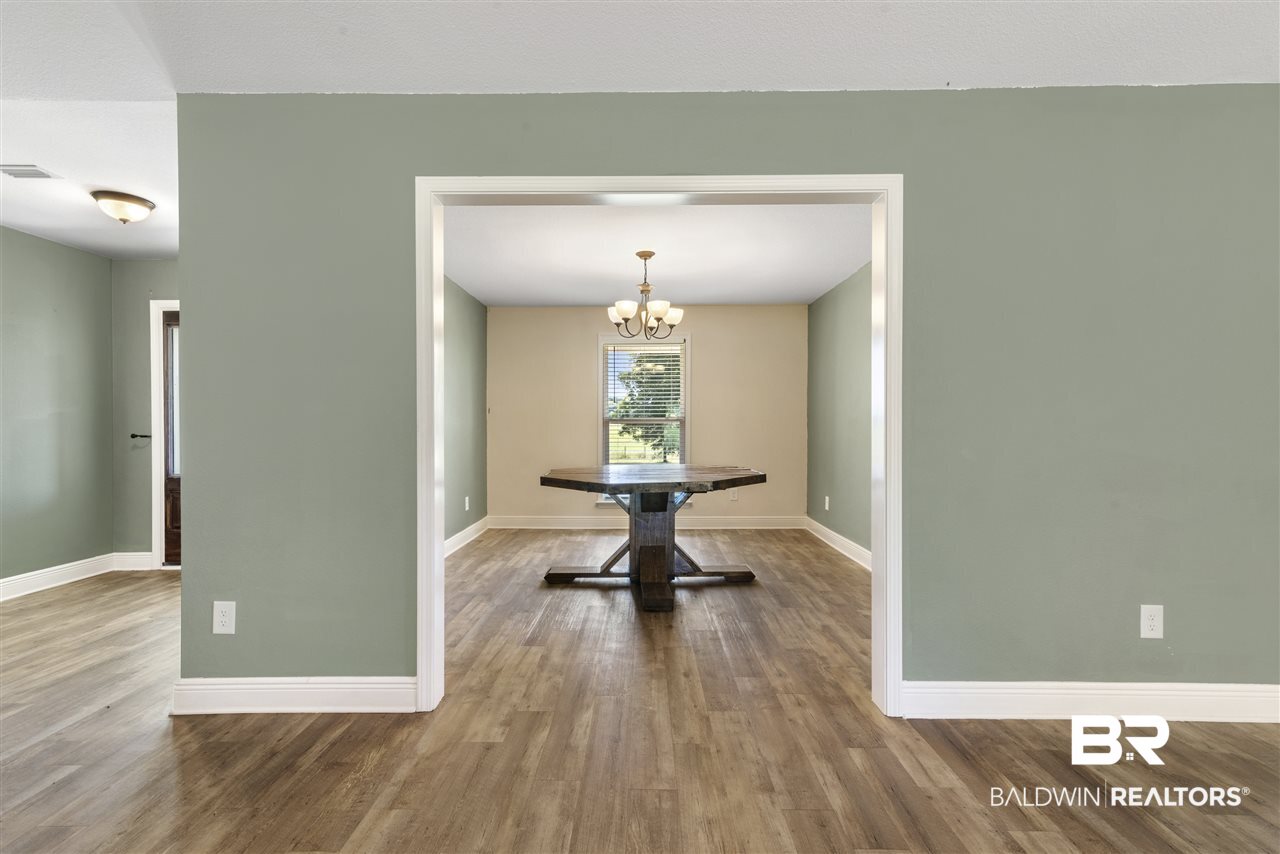 25935 Brewer Road Robertsdale, AL 36567 - Photo 5 of 37