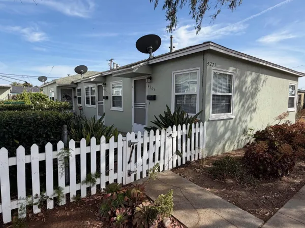 $1,700 | 4269 Poplar Street, San Diego, CA 92105
