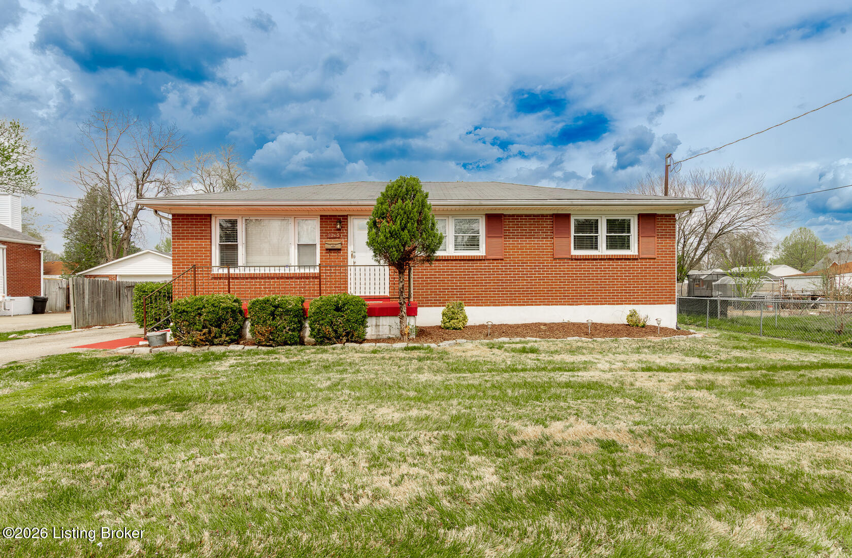 5245 Julia Road Louisville, KY 40258 - Photo 1 of 53 JAR-103