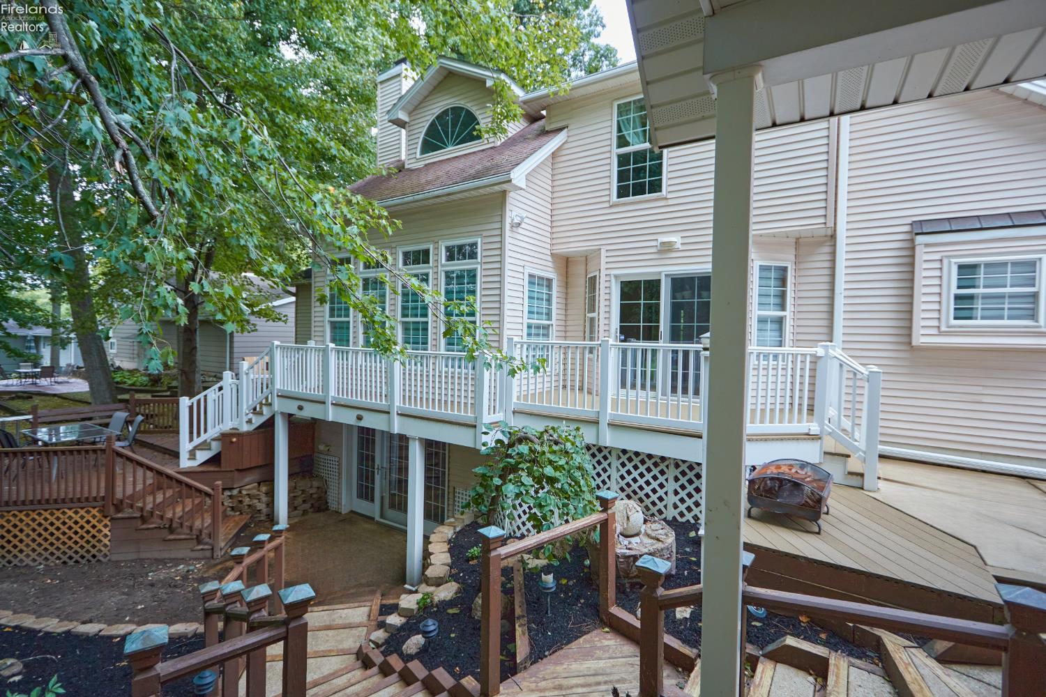 304 Riverside Drive Huron, OH 44839 - Photo 9 of 58 Gallery Image 9