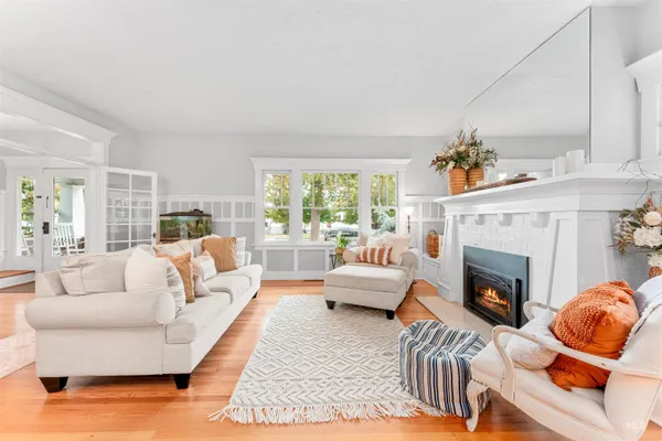 $649,800 | 414 East 2nd Street, Emmett, ID 83617