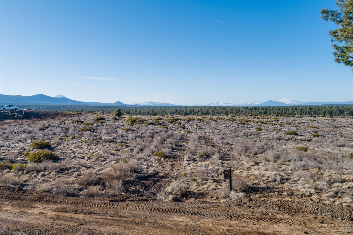 62410 Huntsman Loop Bend Bend, OR 97703 - Photo 19 of 24 Additional Photo